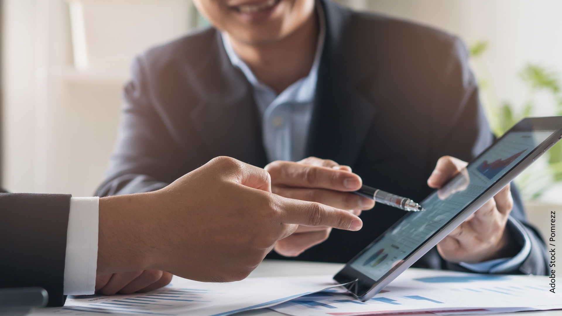 Schmuckbild: Menschen bei der Beratung